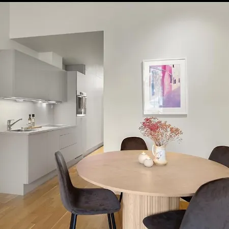 Apartament In Ila, *